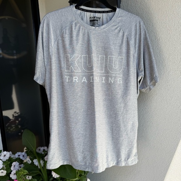 Kuiu Shirt Men’s Training Tech Coolmax Wicking Short Sleeve - Picture 1 of 5